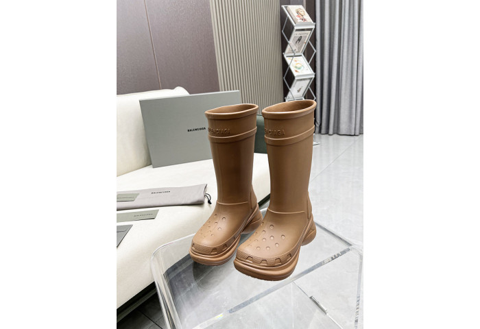 Ba1en*iaga x cr*0*s chunky rubber boots