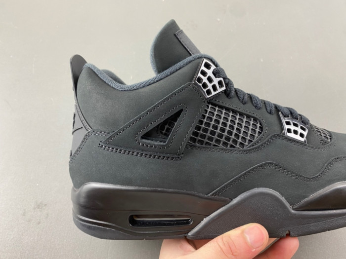 Air Jordan 4 “Black Cat” 2025 FV5029-010