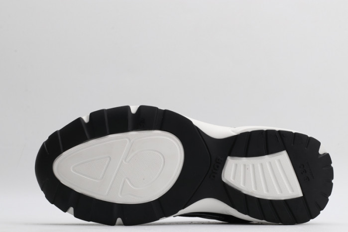 DR B30 TRAINER SNEAKER