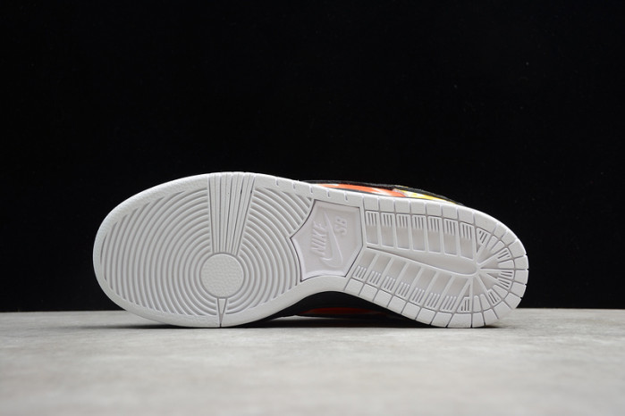 NK SB DUNK LOW ROSWELL RAYGUN BQ6832-001