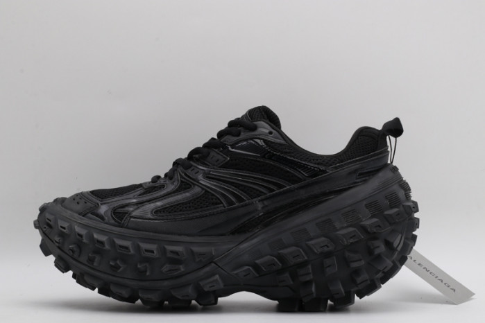 BC DEFENDER RUBBER PLATFORM SNEAKERS