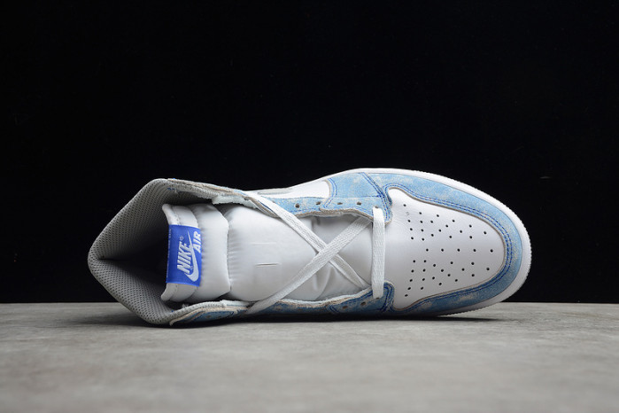 Air Jordan 1 Hyper Royal 555088-402