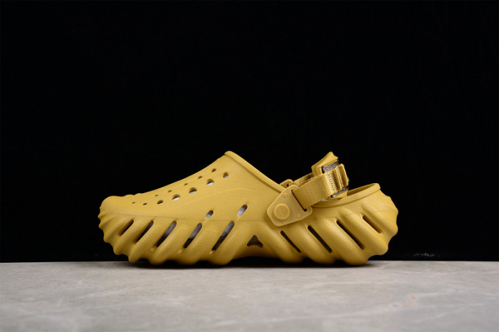 Cr*0*s salehe bembury x clog "mauve mist"