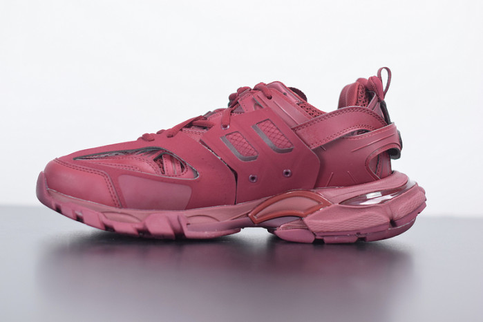 BC TRAINERS TRACK 2.0 542023 W2LA1 5504