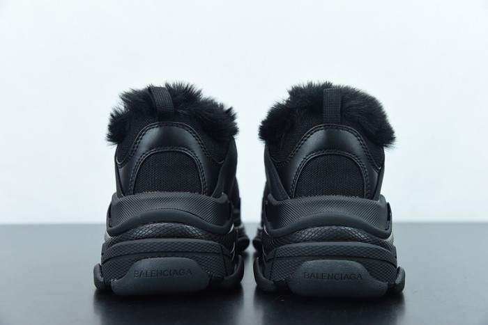 BL TRIPLE S TRAINERS