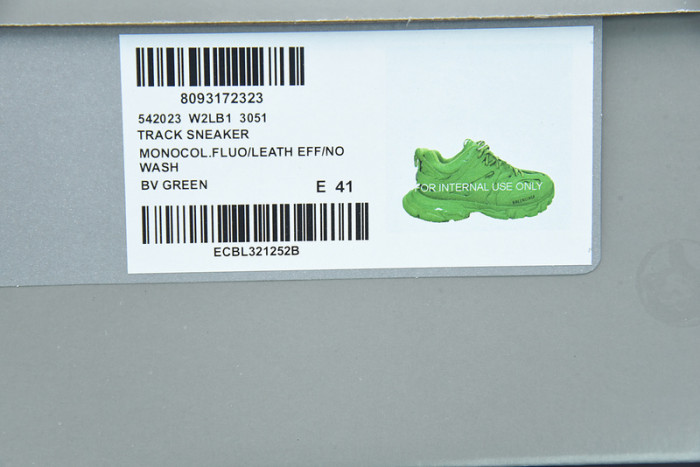 BC TRIPLE TRAINER 542023 W2LB1 3051