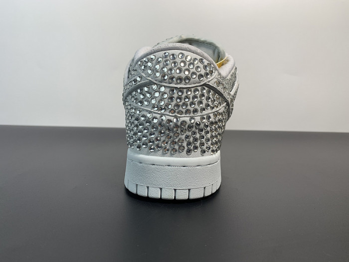 NIKE DUNK LOW CACTUS PLANT FLEA MARKET PURE PLATINUM CZ2670-001