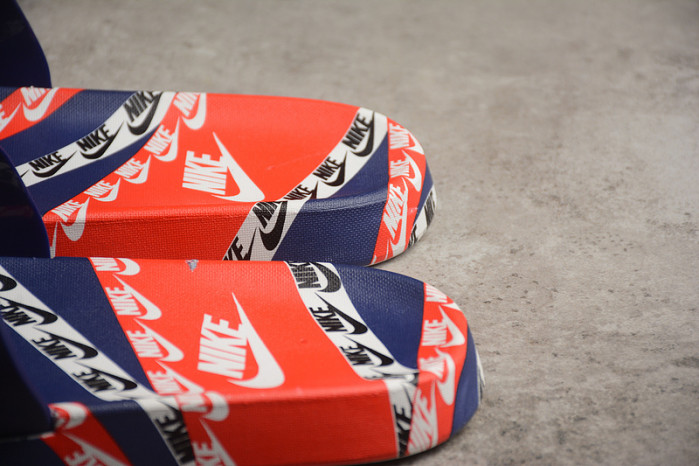 NIKE VICTORI ONE SLIDE NK-2