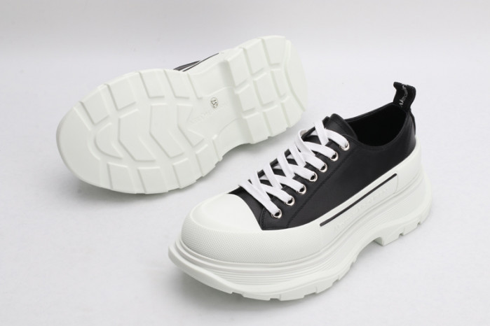 a1exa*der Mcqv*en canvas sneakers