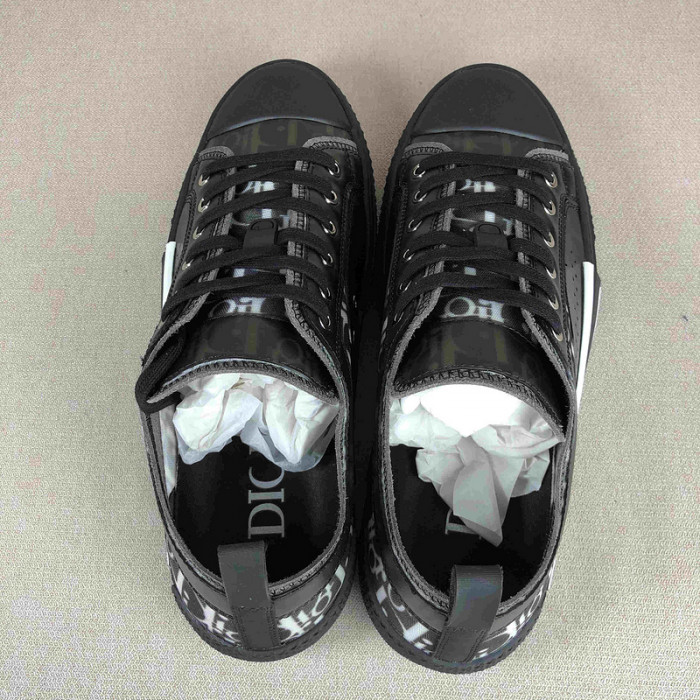 DR B23 OBLIQUE TOP SNEAKER