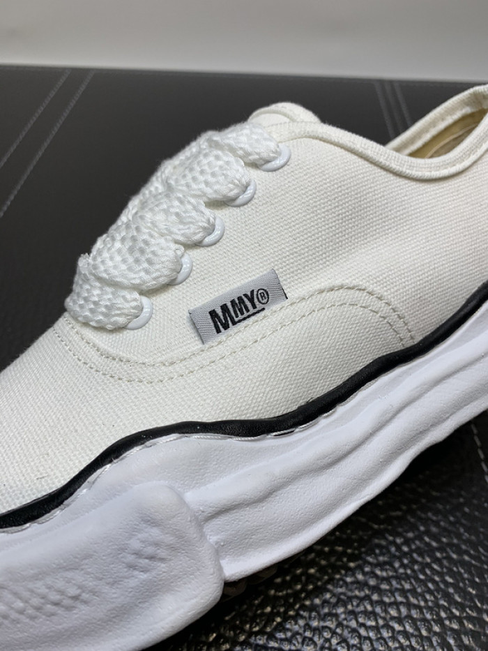 Ma*s*n mihara yasuhiro sneaker mmy-3