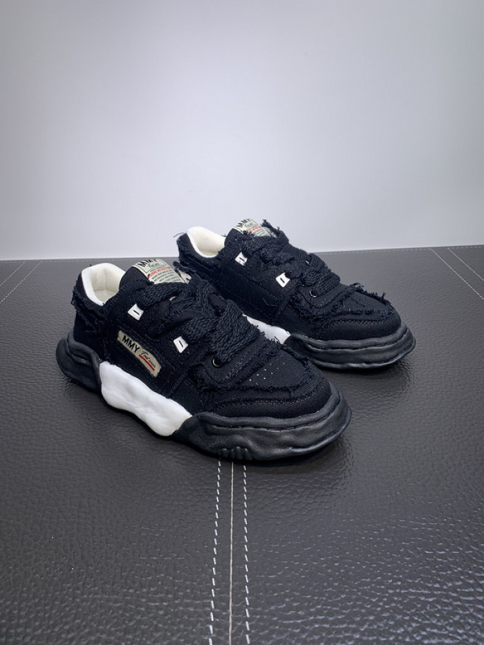 Ma*s*n mihara yasuhiro sneaker mmy-9