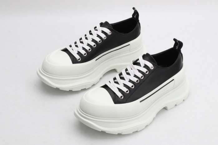 a1exa*der Mcqv*en canvas sneakers
