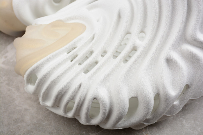 Cr*0*s pollex clog by salehe bembury stratus 207393-1cn