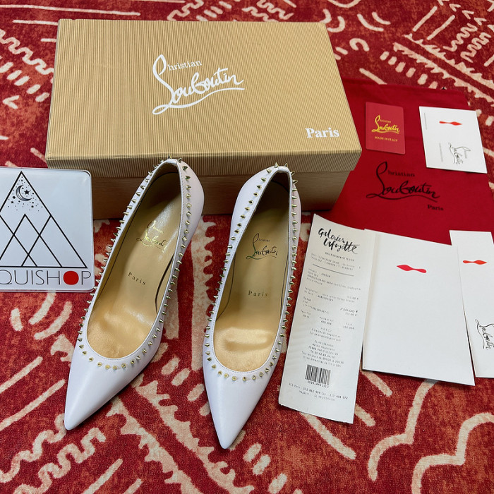 Ch**an louboutin heel