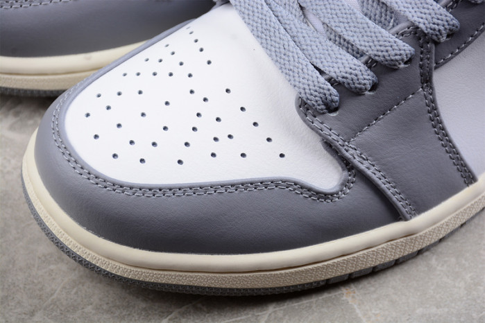 AIR JORDAN 1 LOW “VINTAGE GREY” 553558-053