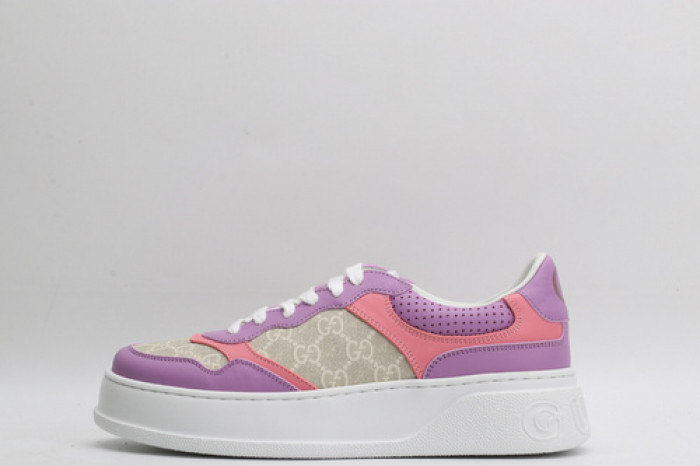GC LOW-TOP SNEAKER
