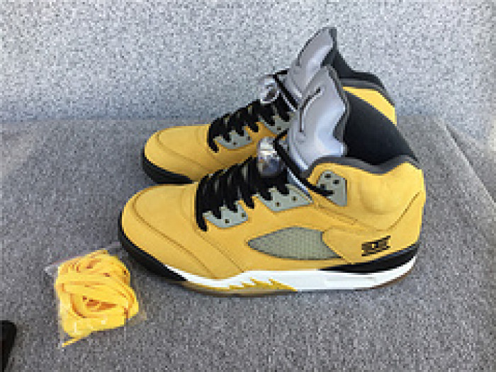 AIR JORDAN 5 RETRO TOKYO T23 454783-701